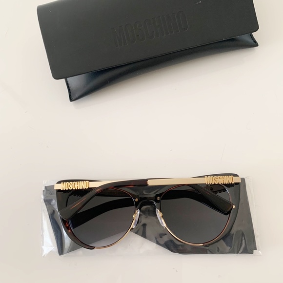 Moschino Sunglasses - Picture 6 of 15